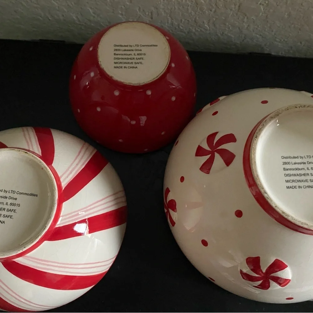 Christmas Peppermint Swirl Stripe Polka Dot Ceramic Red and White Nesting Bowls